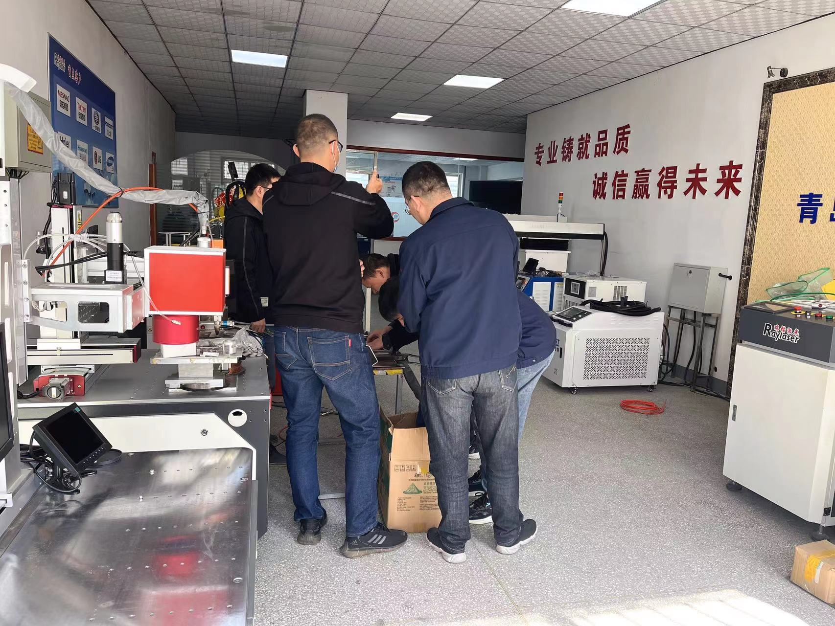 歡迎青島軌道交通某集團(tuán)領(lǐng)導(dǎo)蒞臨參觀指導(dǎo)